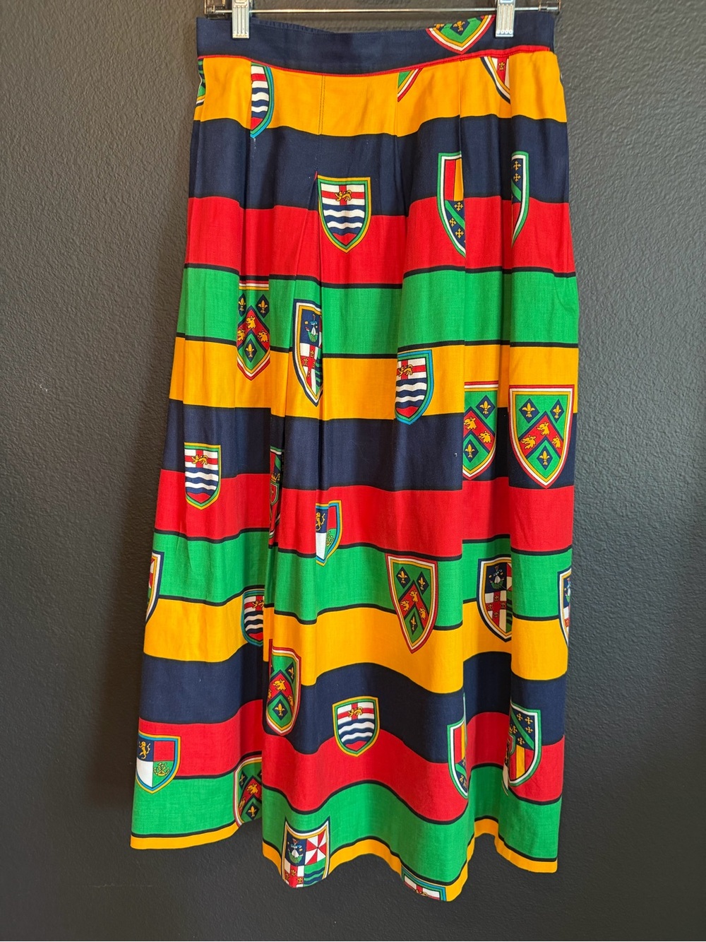 Crest-Stripe Midi Skirt in Red, Green & Yellow
